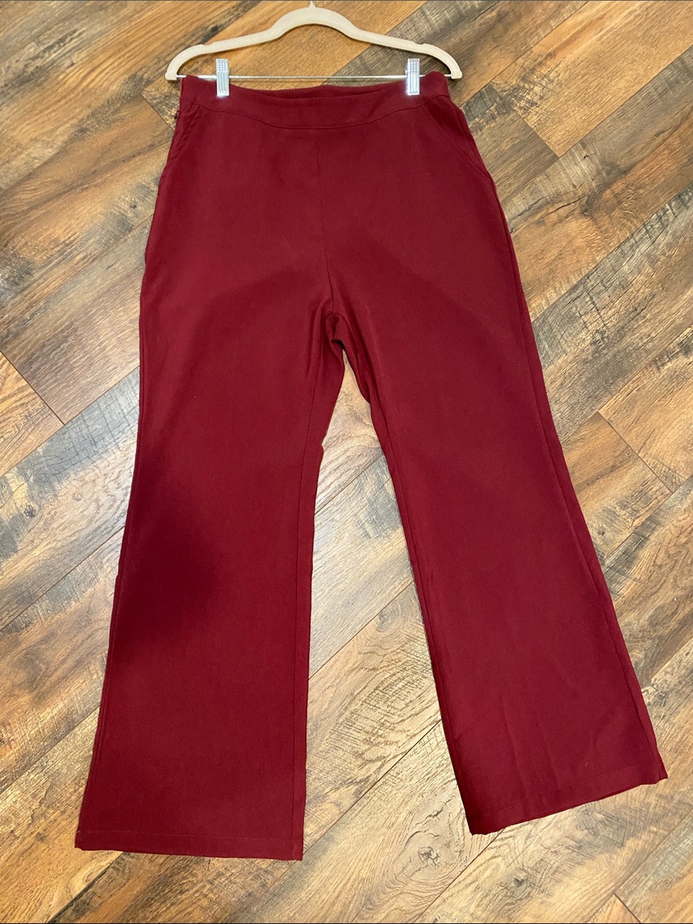 Women’s Flare Suit Pants in Burgundy